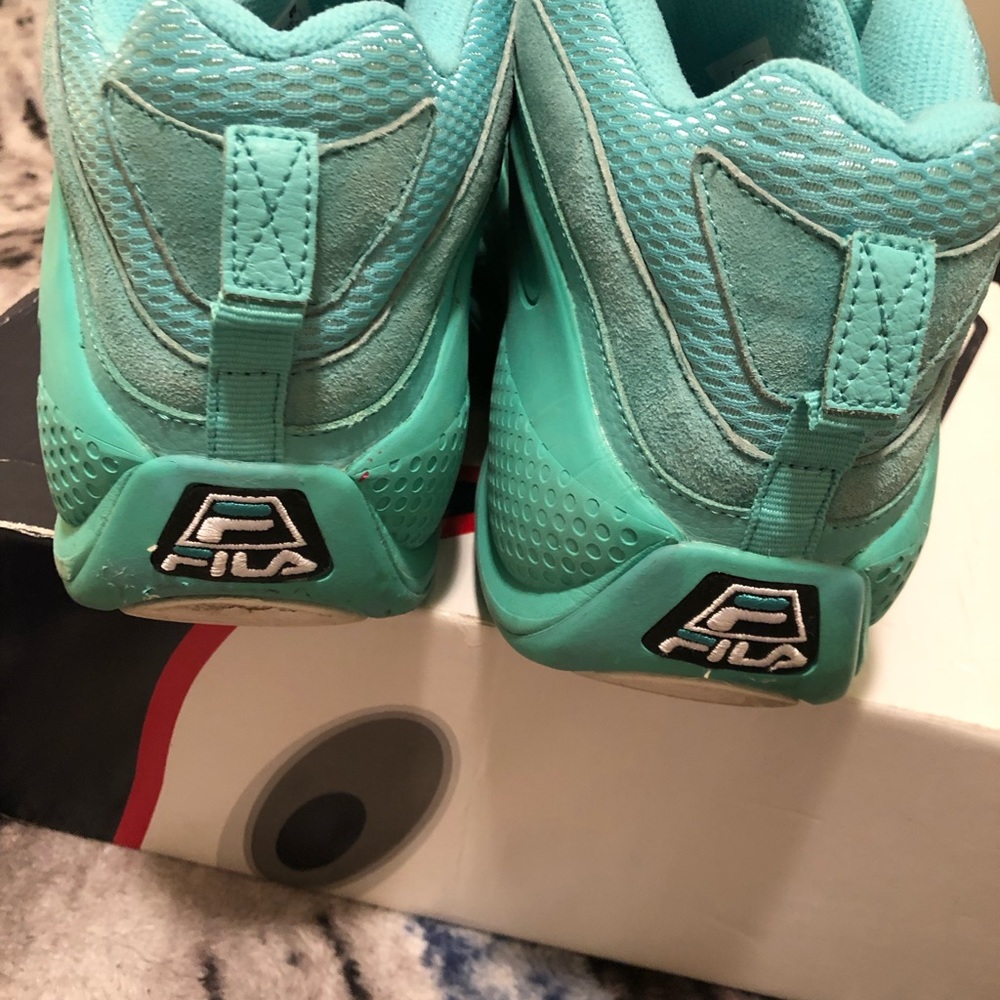 Filas - Picture 3 of 3